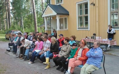 27.06.2012 Teatteri Perä kärräsi kulttuuria koulunmäelle