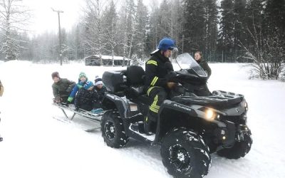 Talvinen sää suosi laskiaisriehaa