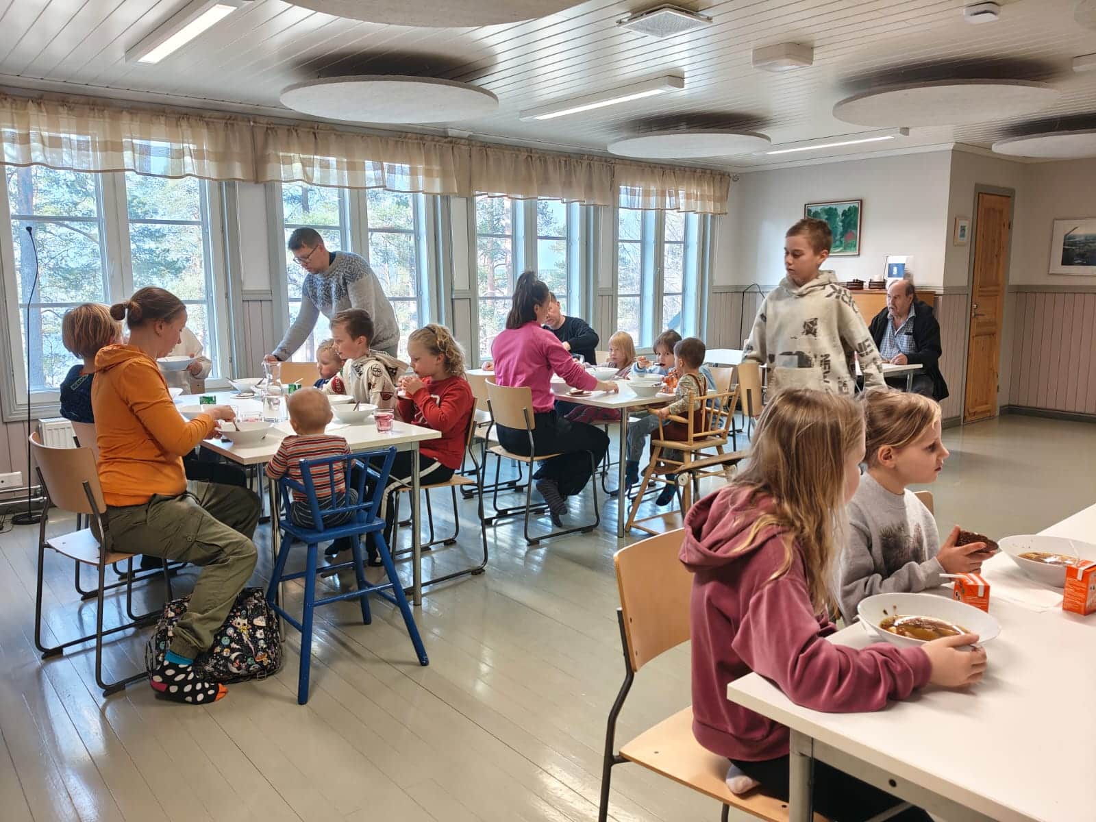 Kyläpäivä 150326 sali